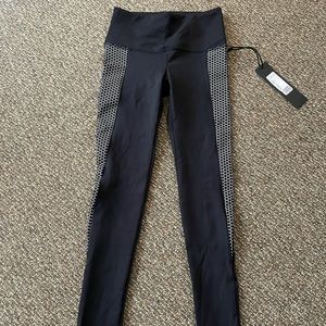 NWT XS Noli Leggings